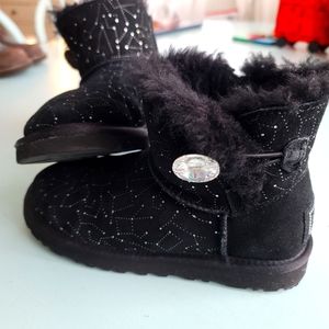 Black bling women's 5 Uggs